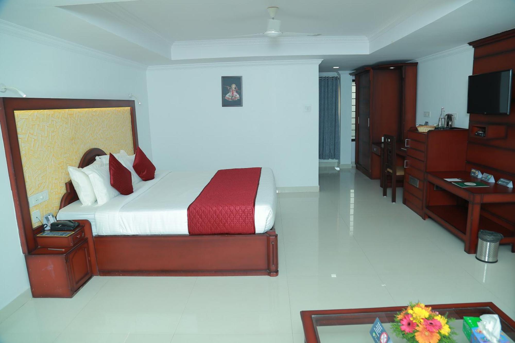 Hotel Savera Park Thrissur Exterior foto